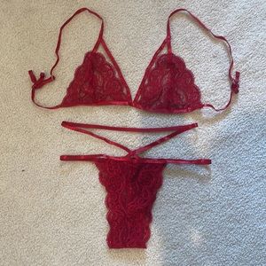 Two piece lingerie set